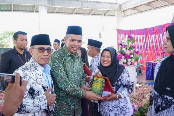 Pj Bupati Kampar, Kamsol di acara halal bihalal PGRI