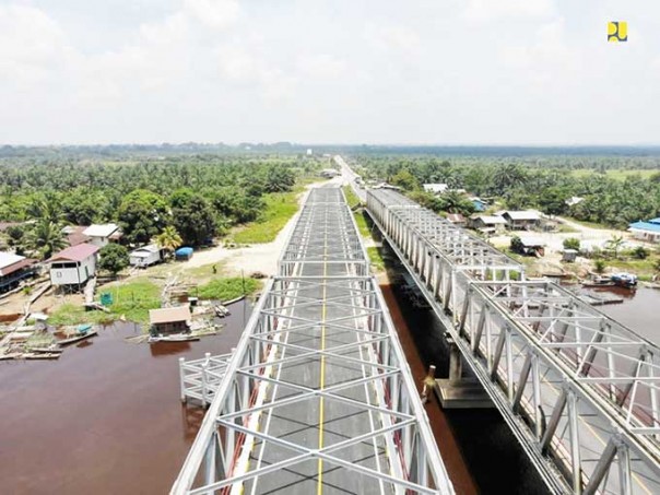  Jembatan Sungai Nilo