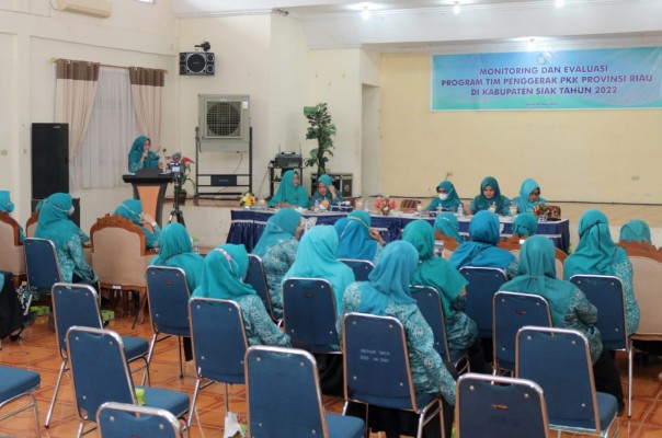 PKK Siak terima tim monev Dari PKK Riau di gedung wanita.