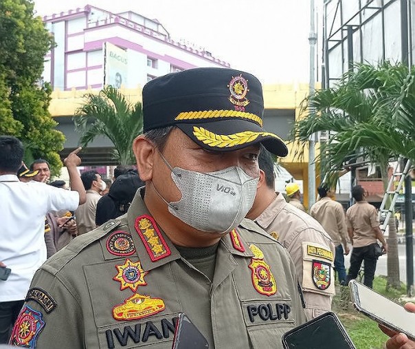 Kepala Satpol PP Pekanbaru Iwan Simatupang. Foto: Surya/Riau1.