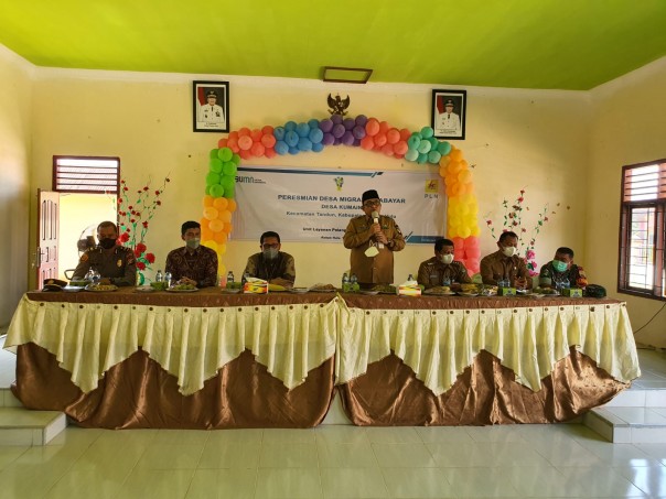 Saat peresmian desa listrik prabayar