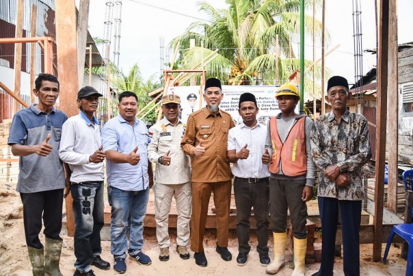 Wali kota Dumai H. Paisal  hadiri peletakkan batu pertama pembangunan RLH