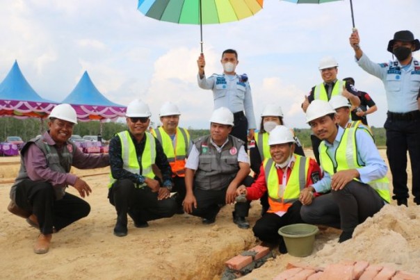 Peletakan batu pertama pembangunan