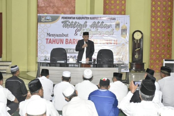 Pj Bupati Kampar saat tabliq akbar