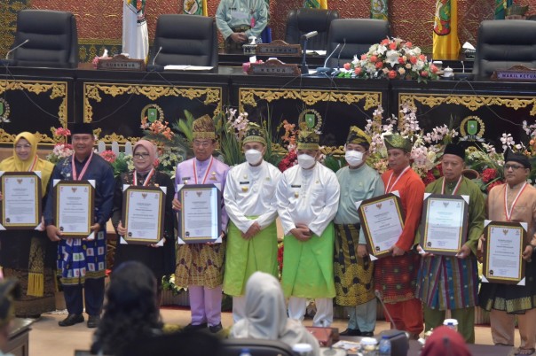 Penerima penghargaan