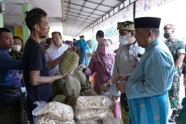 Wagubri menghadiri puncak Hari Nasional UMKM