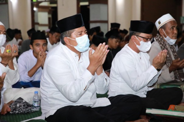 Bupati Siak, Alfedri saat acara syukuran