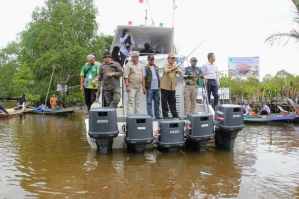 Saat peresmian Pusat Informasi dan Wisata Alam Mangrove 