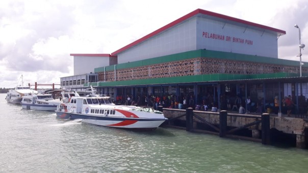 Operasional Ferry di Kepri