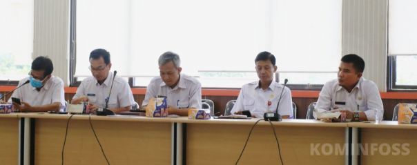 Rapat pembahasan Rencana Pembangunan Industri Kabupaten Kuansing