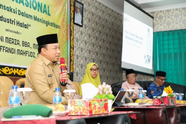 Wabup Siak, Husni Merza sampaikan materi industri halal