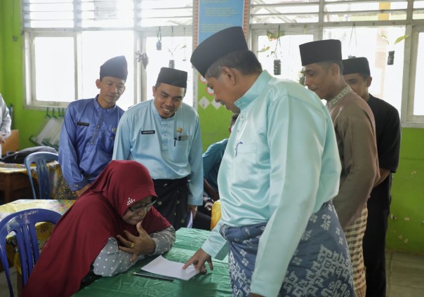 Bupati Siak, Alfedri dalam program Bujang Kampung 