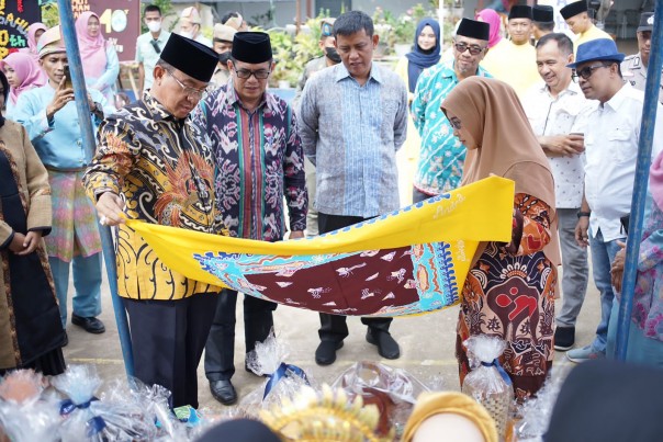 Bupati HM Wardan di  SMA 1 Tembilahan Hulu