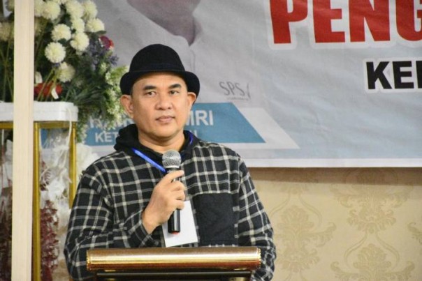 Ketua PWI Riau,  H Zulmansyah Sekedang