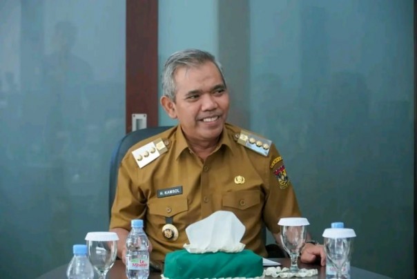 Pj Bupati Kampar, Kamsol