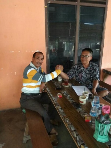 Kuasa hukum Koptan Sei Mahato, Freddy Simanjuntak dan Ketua Koptan, Paimin. 